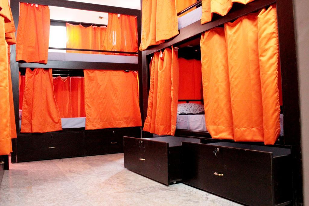 Social Rehab Hostel Bangalore Buitenkant foto